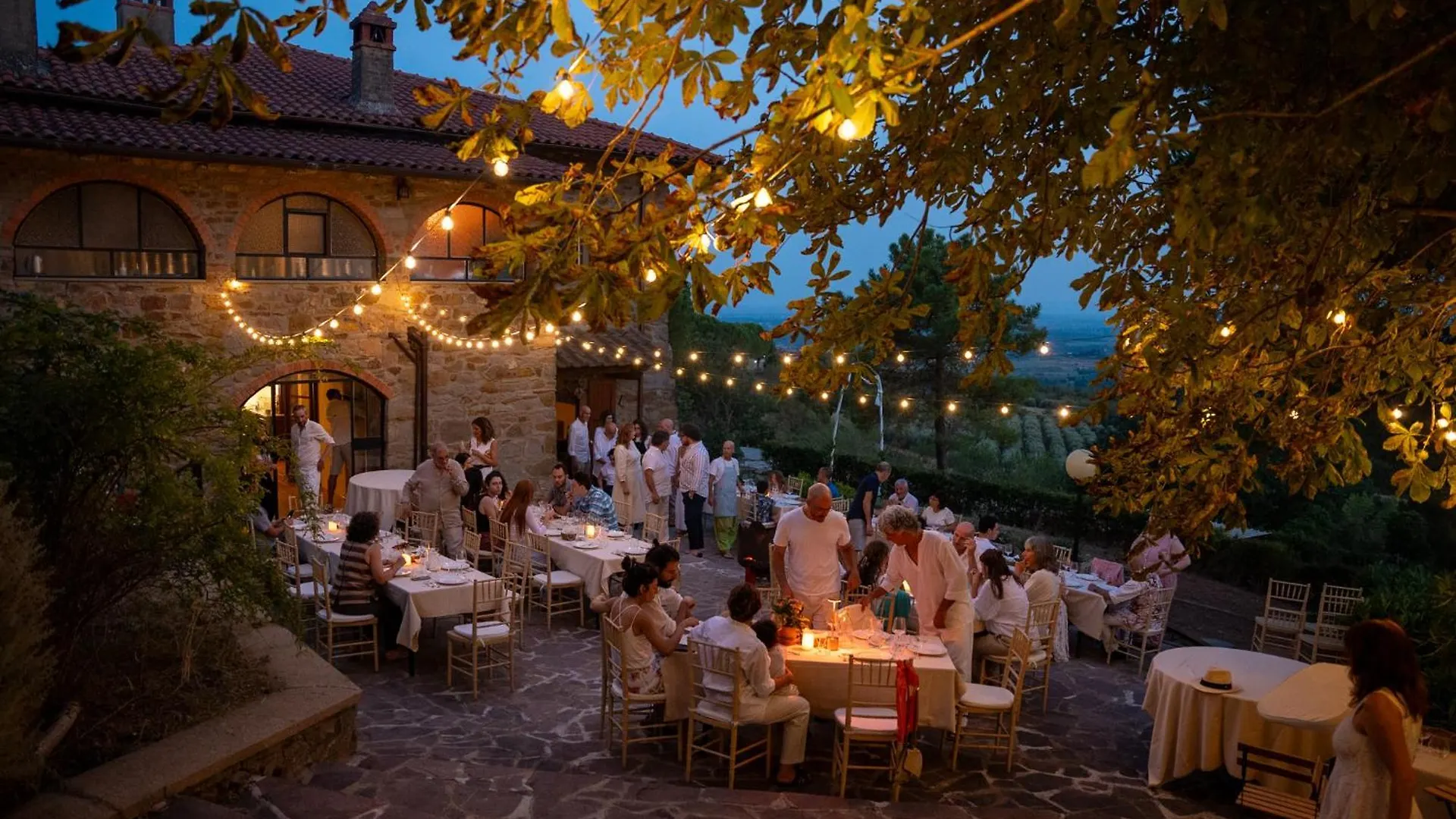 Sentire - Vegetarian Tuscan Villa & Resort Viciomaggio Italy